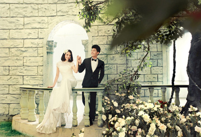 韩式婚纱照新娘造型如何做才优雅